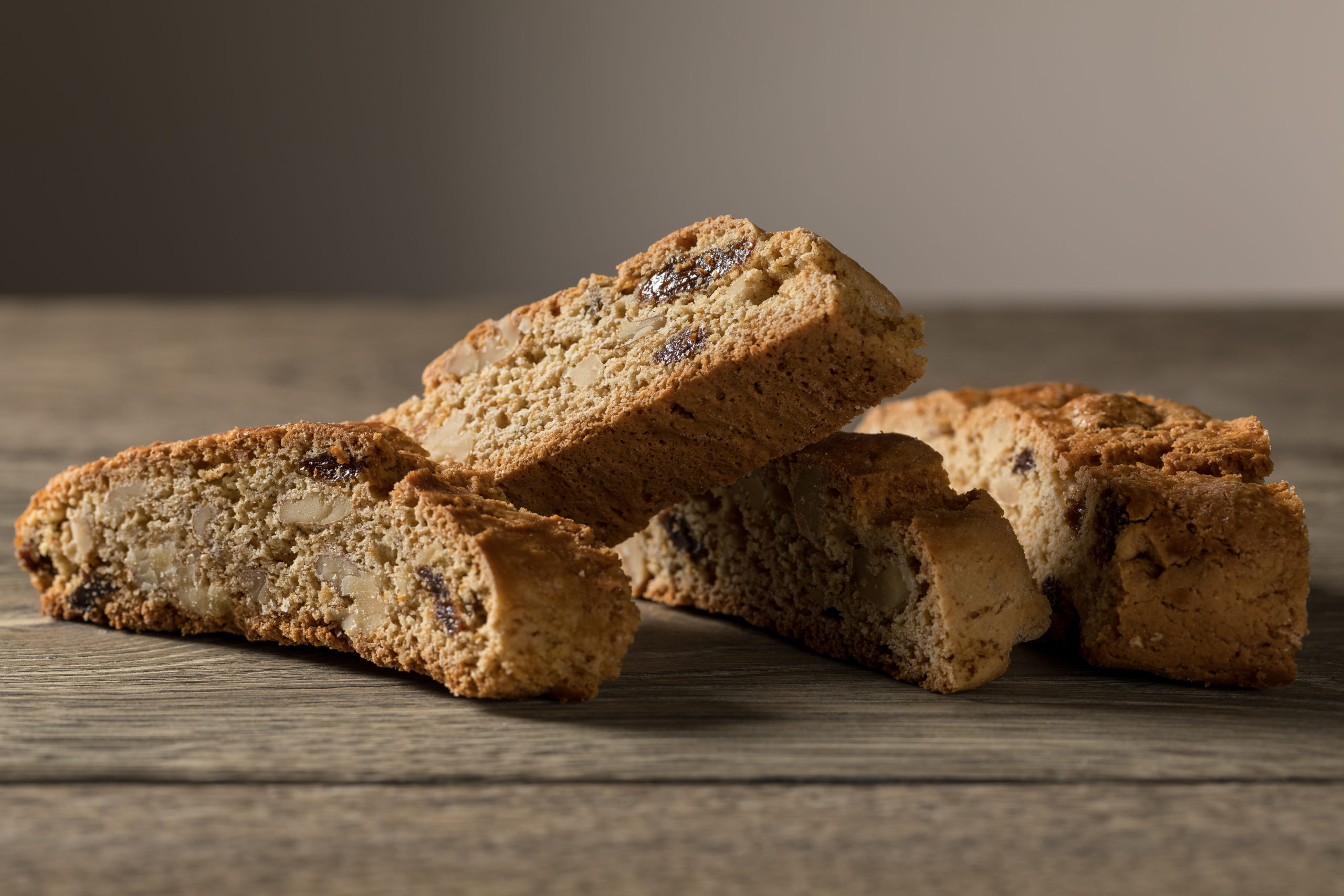 Cantucci noci e uvetta – Grano Verna 360 g